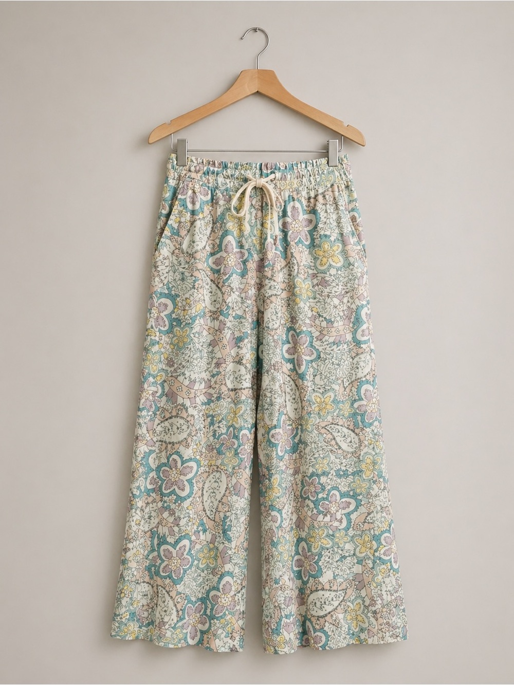 Sundry for Anthropologie Paisley Flare Pants. Size S NWT